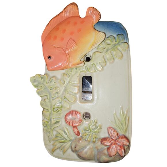 Vintage Ceramic Takahashi Single Light Switch Cover – Gourami Fish - Picture 4 of 4